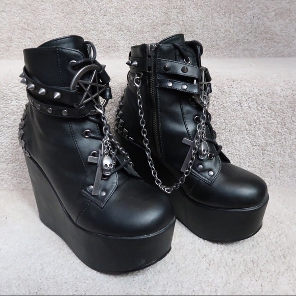 DEMONIA PLATFORMS - Picture 1 of 4